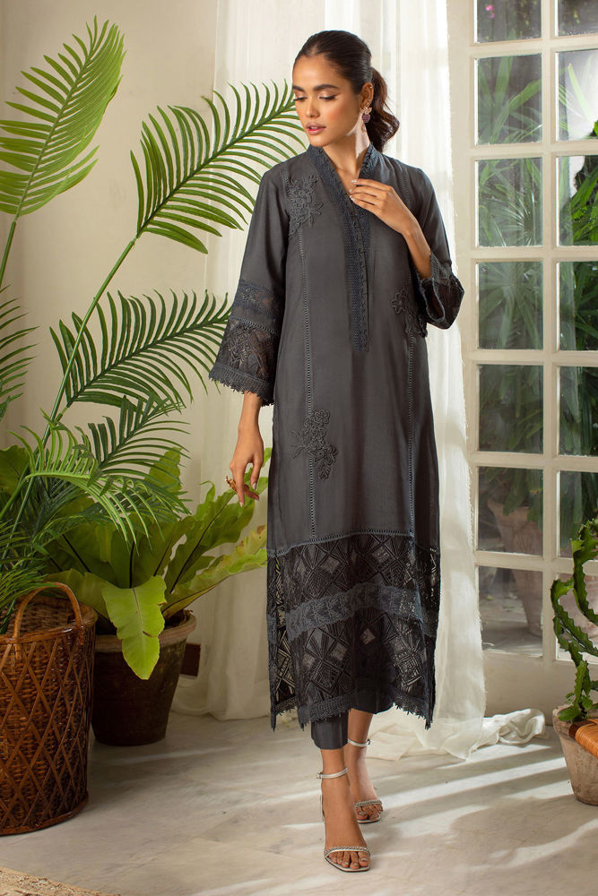Annus Abrar Womens Clothing Designer Reshal